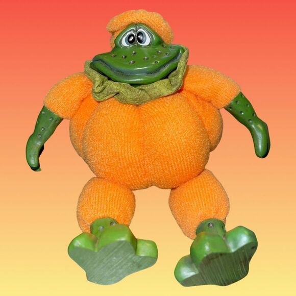 NWOT RUSS The Country Folks Li'l Treaters "Jack-O-Leaper" Pumpkin Frog - Picture 1 of 4